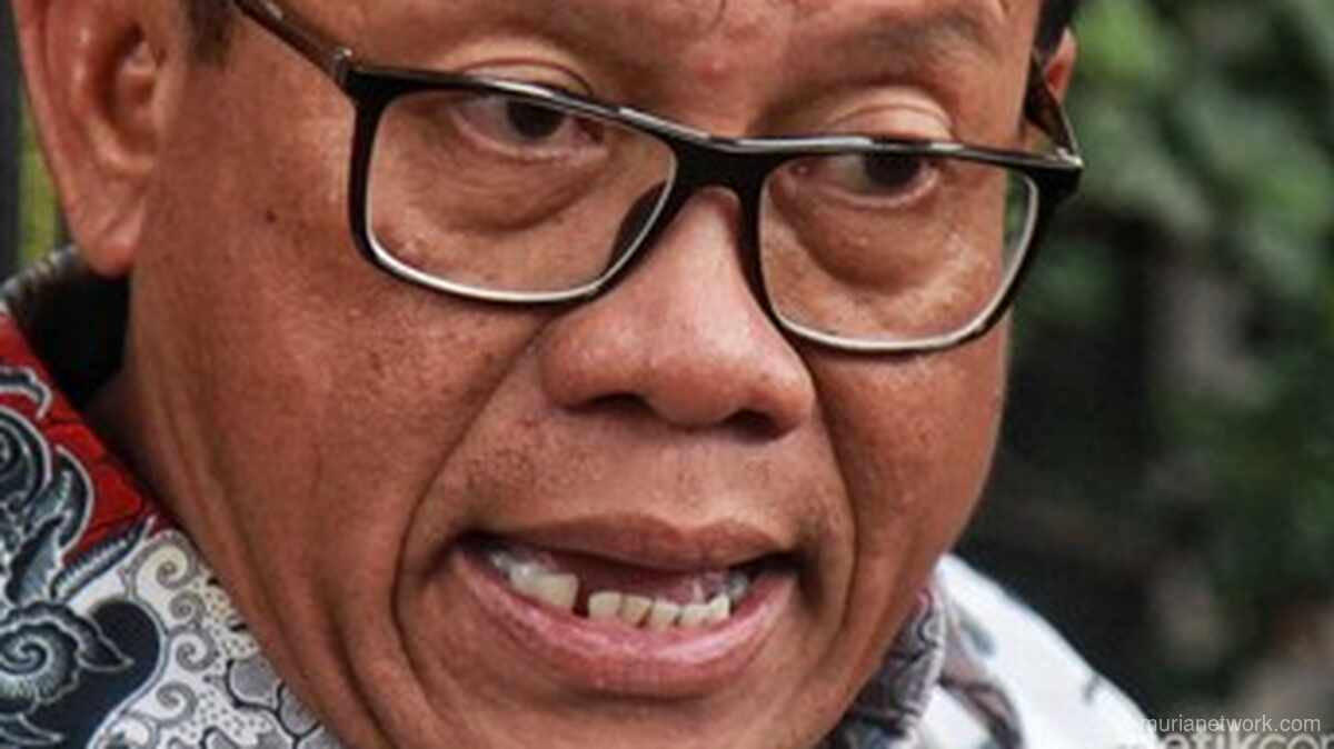 Roy Suryo Ditahan Tersangka Kasus Ijazah Jokowi: Kronologi, Klaster Tersangka, dan Analisis Hukum