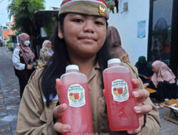 Kisah Sukses Budidaya Tanaman Pacar Air di Surabaya: Manfaat & Peluang Bisnis