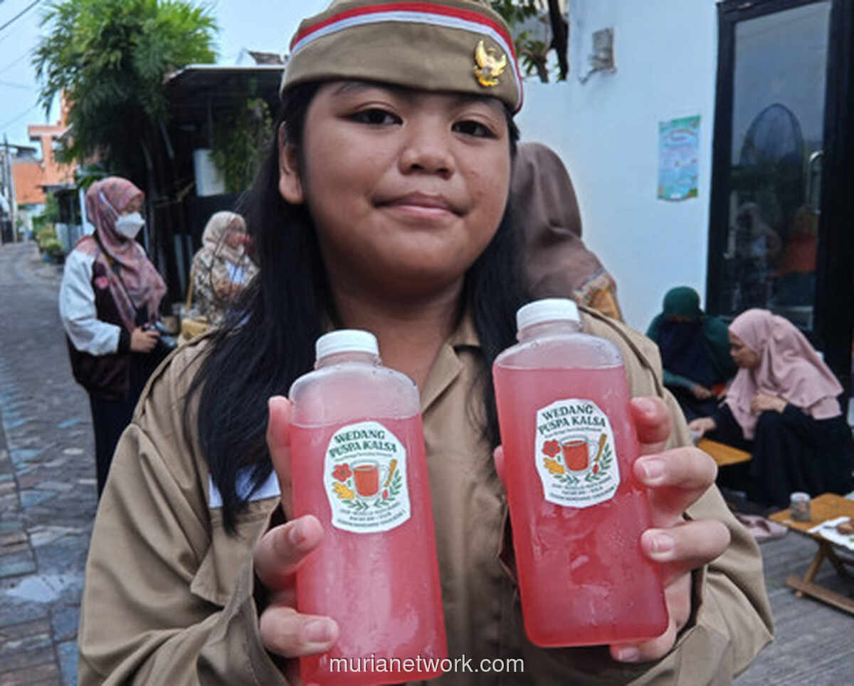 Kisah Sukses Budidaya Tanaman Pacar Air di Surabaya: Manfaat & Peluang Bisnis