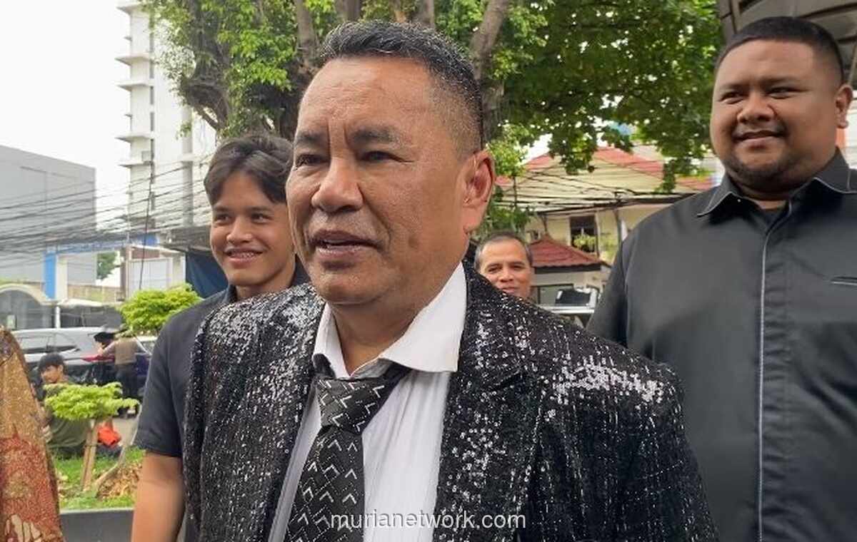 Strategi Fashion Mewah Hotman Paris: Senjata Psikologis untuk Kredibilitas Internasional