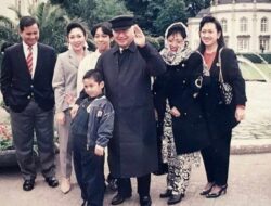 Soeharto Jadi Pahlawan Nasional: Analisis Kaitan Politik, Prabowo, dan Warisan Orde Baru