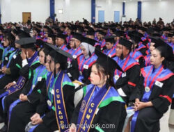 Wisuda Perdana ITKK Sekadau: 102 Lulusan Siap Membangun Daerah & Langsung Diserap Dunia Kerja