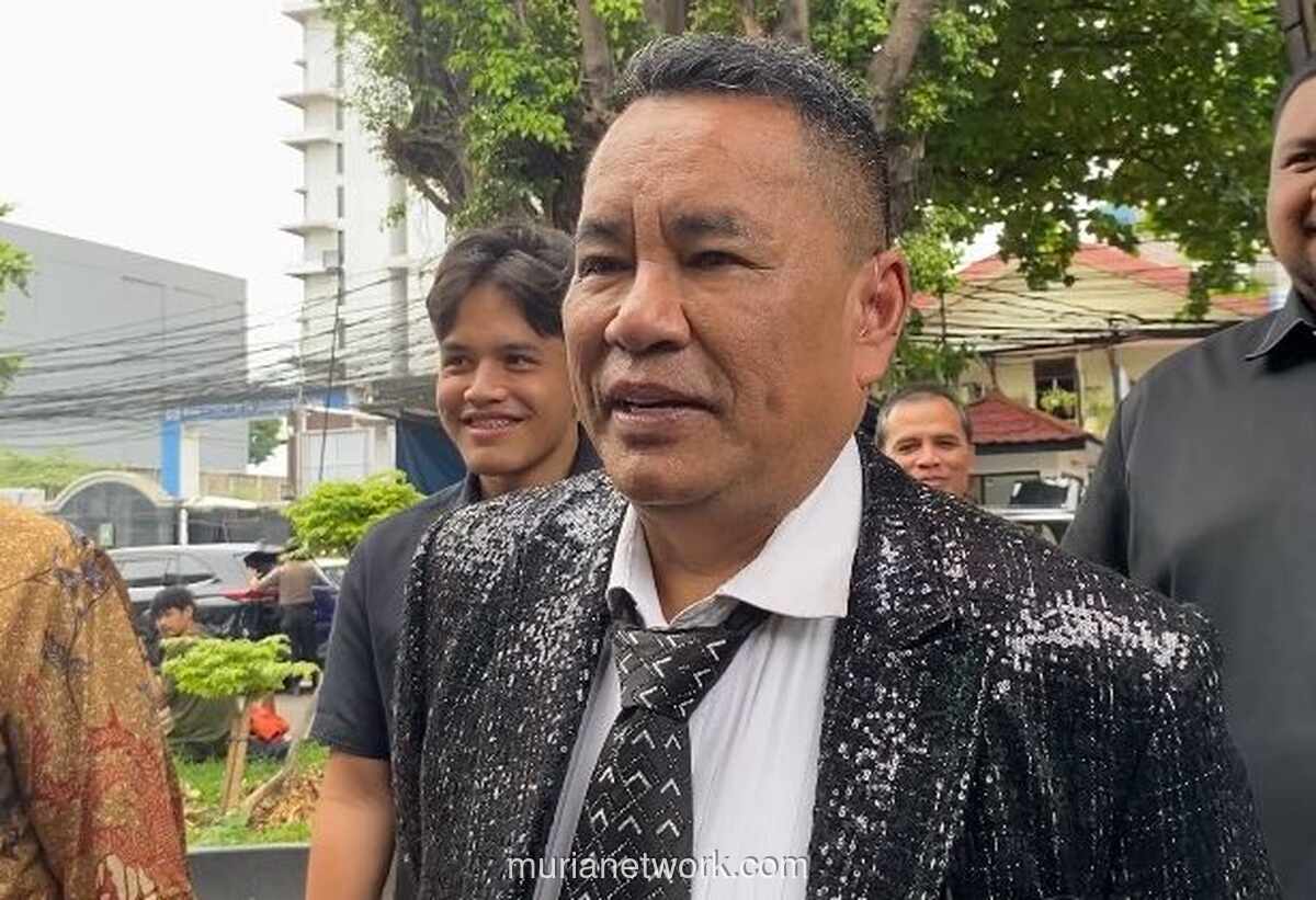 Hotman Paris Gaptek? Ini Alasan Dia Bayar Tunai dan Bawa Uang Puluhan Juta