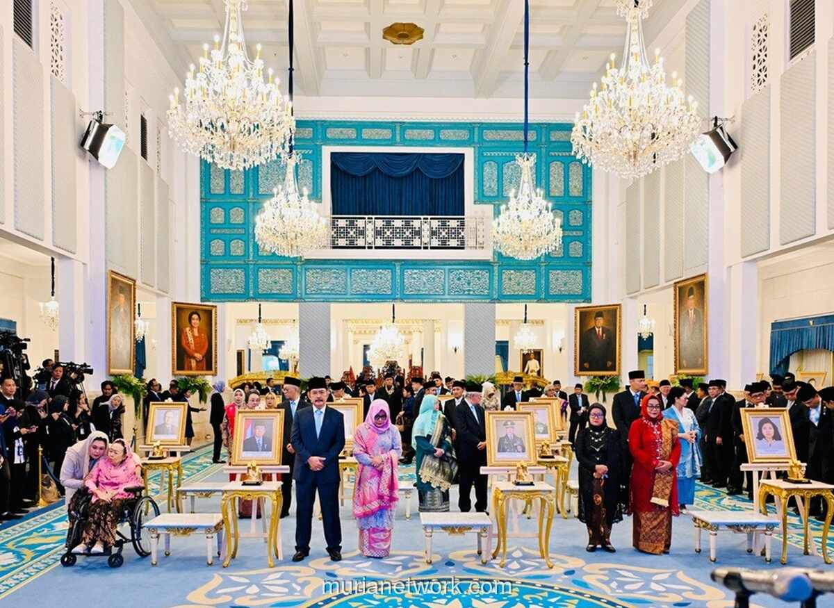 10 Pahlawan Nasional Baru Resmi Prabowo: Gus Dur, Soeharto, Marsinah & Daftar Lengkap