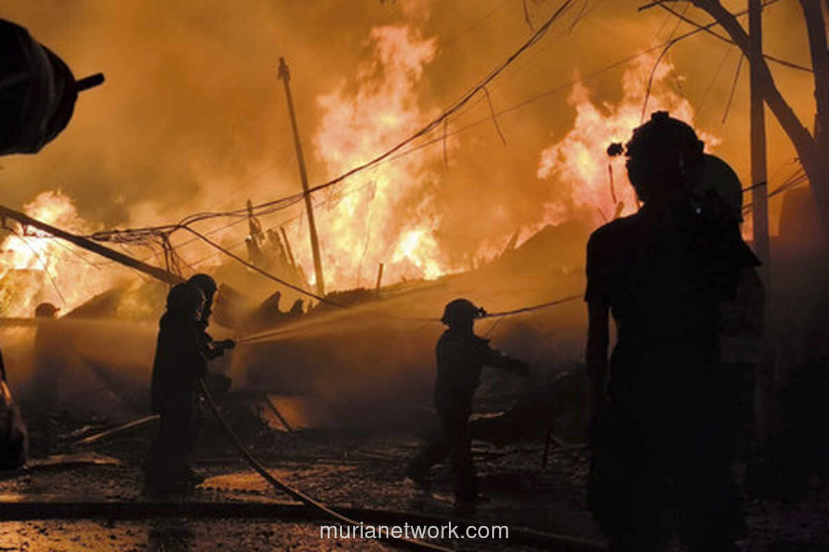Kebakaran Kios di Sukahaji Bandung: 14 Unit Damkar Dikerahkan, Begini Kronologinya