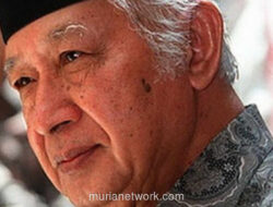 Gelar Pahlawan Nasional untuk Soeharto: Kontroversi, Pelanggaran HAM, dan Warisan Kelam Orde Baru