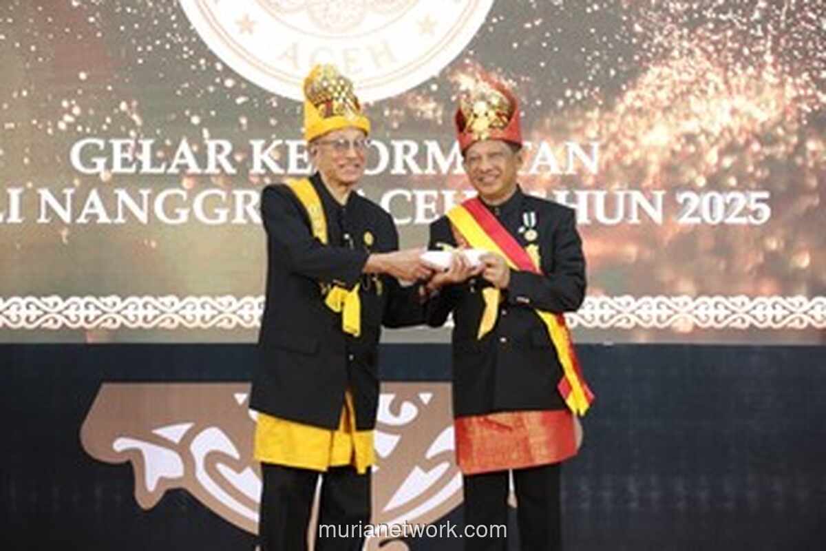Mendagri Tito Karnavian Terima Gelar Petua Panglima Hukom, Penghargaan Adat Tertinggi Aceh