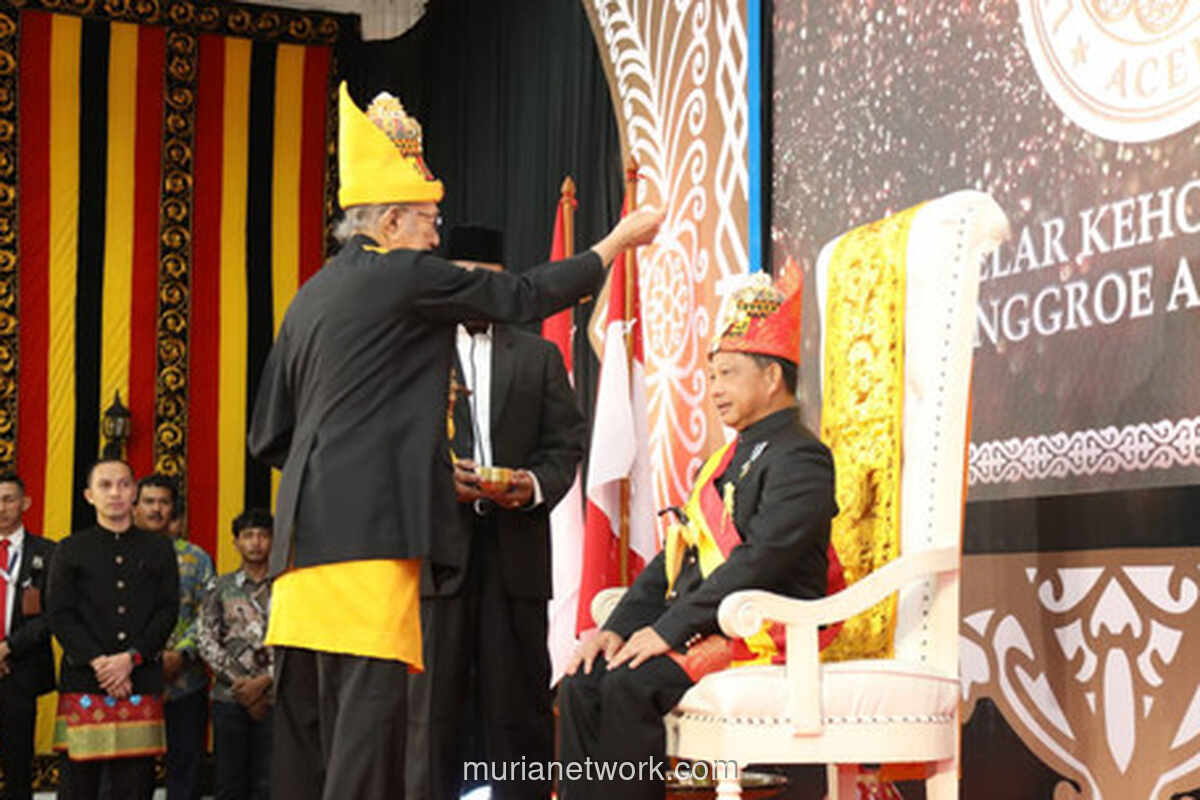 Mendagri Tito Karnavian Terima Gelar Adat Petua Panglima Hukom di Aceh
