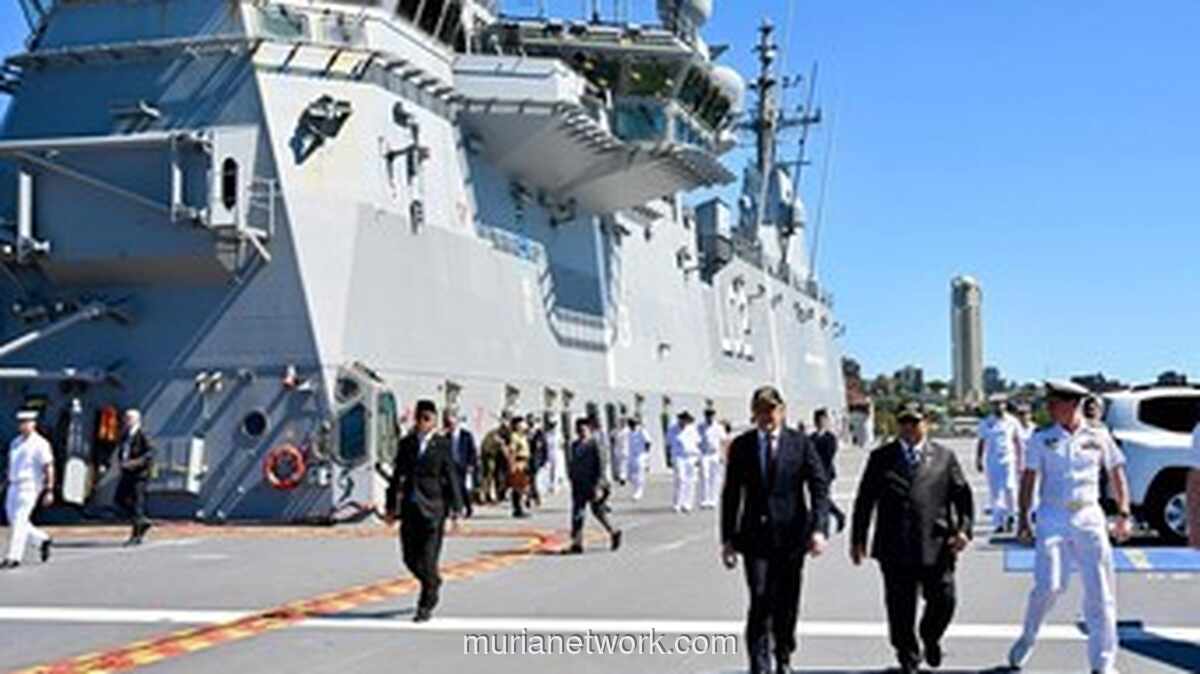 Presiden Prabowo Tinjau Kapal Perang Terbesar Australia HMAS Canberra, Ini Hasilnya