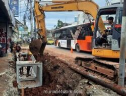 Kemacetan Panjang di Jalan Saharjo Tebet: Penyebab & Keluhan Warga