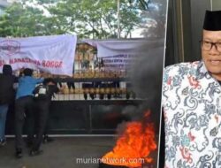 Demo Ricuh di DPRD Bogor, Mahasiswa Tuntut Evaluasi Kinerja Anggota Dewan