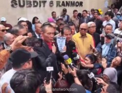 Roy Suryo Diperiksa sebagai Tersangka, Pengacara Sebut Peluang Tak Ditahan 70 Persen