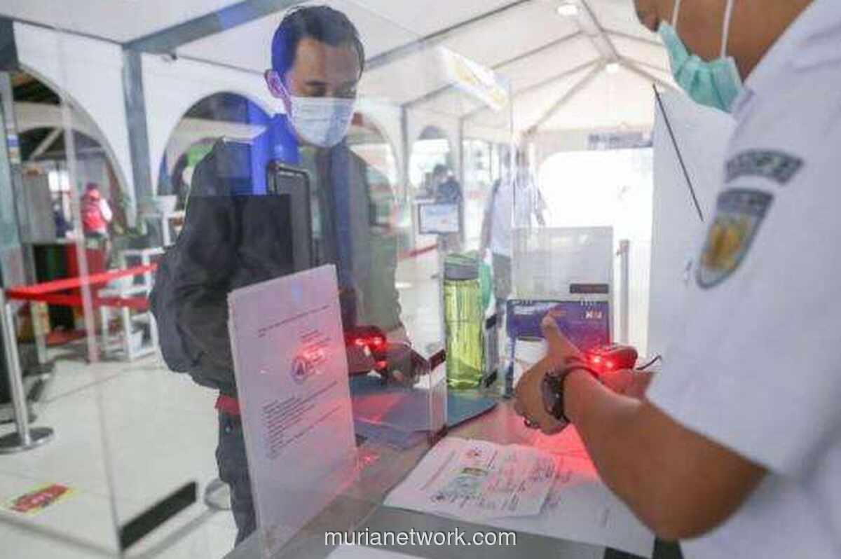 Tiket Kereta Api Nataru 2025/2026: Cara Pesan H-45 & Daftar Keretanya
