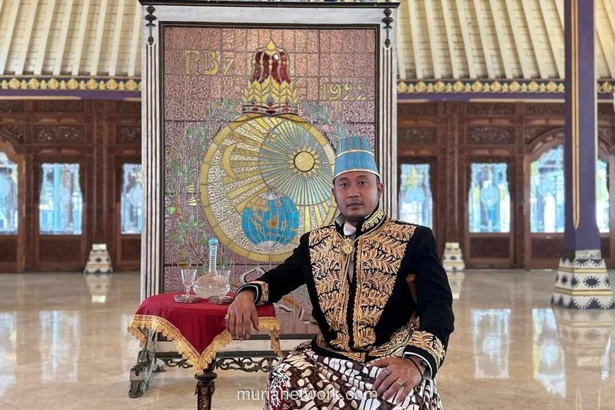 Profil & Biografi Lengkap KGPH Hangabehi: Pakubuwono XIV Keraton Solo