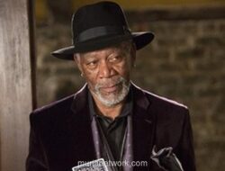 Morgan Freeman Gugat Keras Pembajakan Suara oleh AI: Langkah Hukum Penting bagi Industri Hiburan