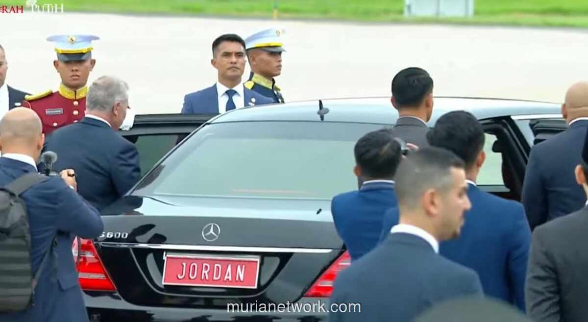 Presiden Prabowo Sambut Raja Yordania, Semobil ke Istana Merdeka