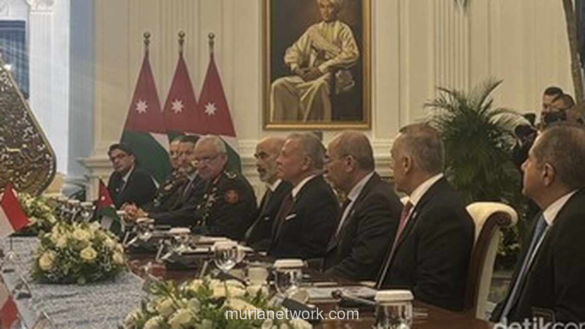 Raja Abdullah II Sampaikan Dukungan dan Kutuk Serangan Sekolah ke Prabowo