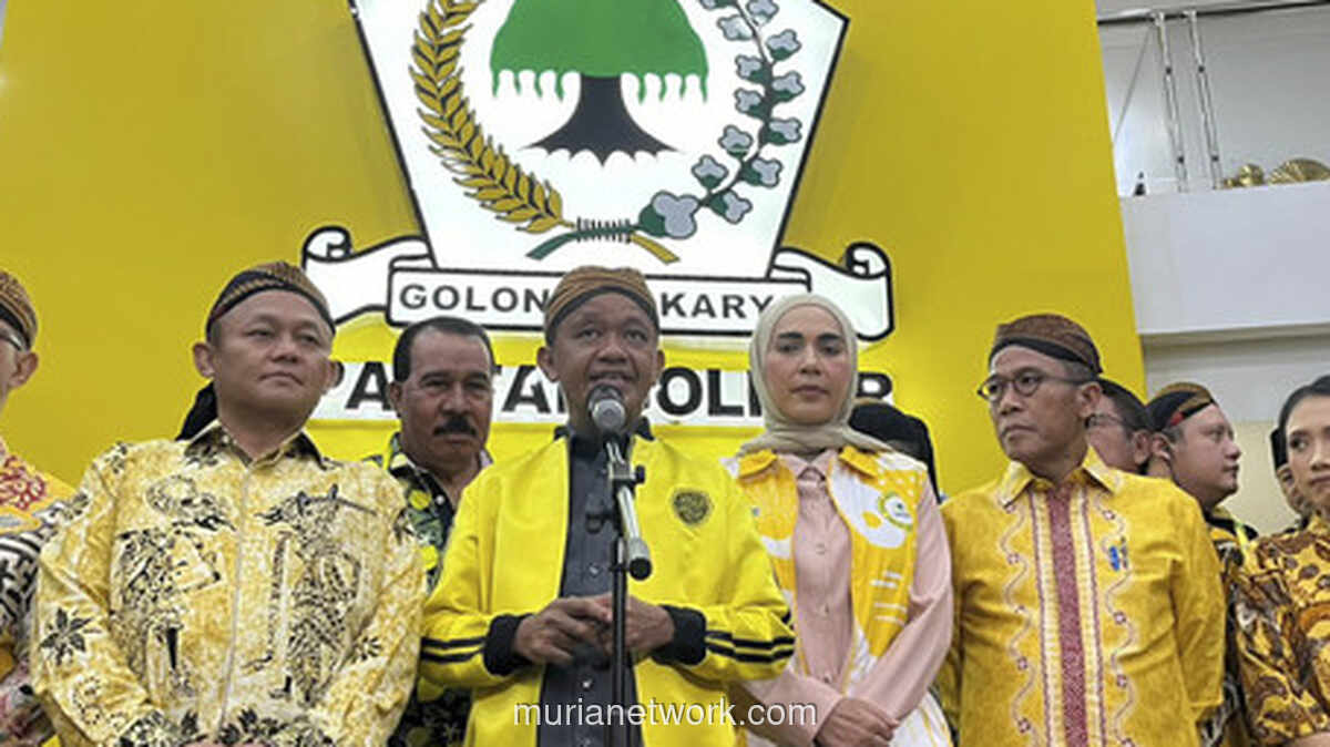 Bahlil Lahadalia Sindir RUU Pemilu lewat Wayang di HUT Golkar ke-61