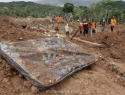 Korban Tewas & 20 Hilang dalam Longsor Cilacap, 16 Rumah Tertimbun