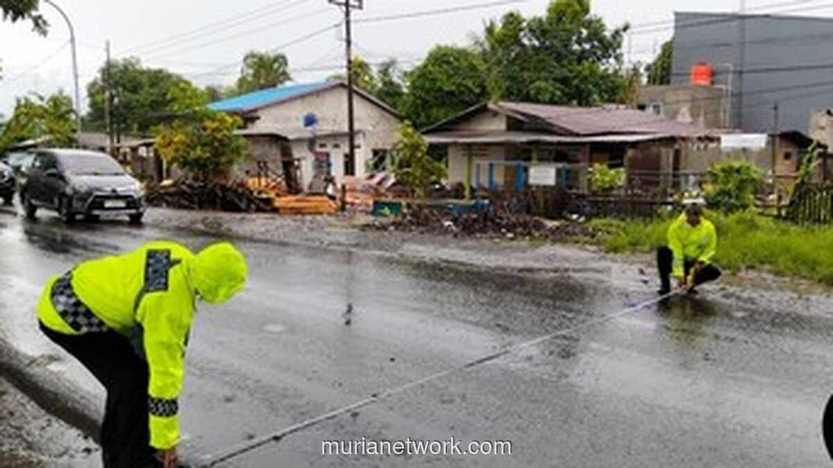 Kronologi Kecelakaan Maut Gowa: Mobil Pikap Tabrak Motor, Ayah & Anak Tewas di Lokasi