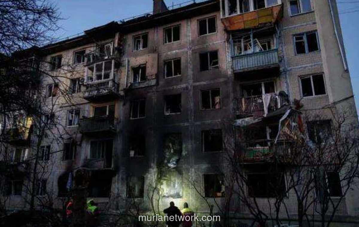 Serangan Rusia di Kiev Tewaskan 6 Orang & Rusak Gedung Kedutaan Azerbaijan