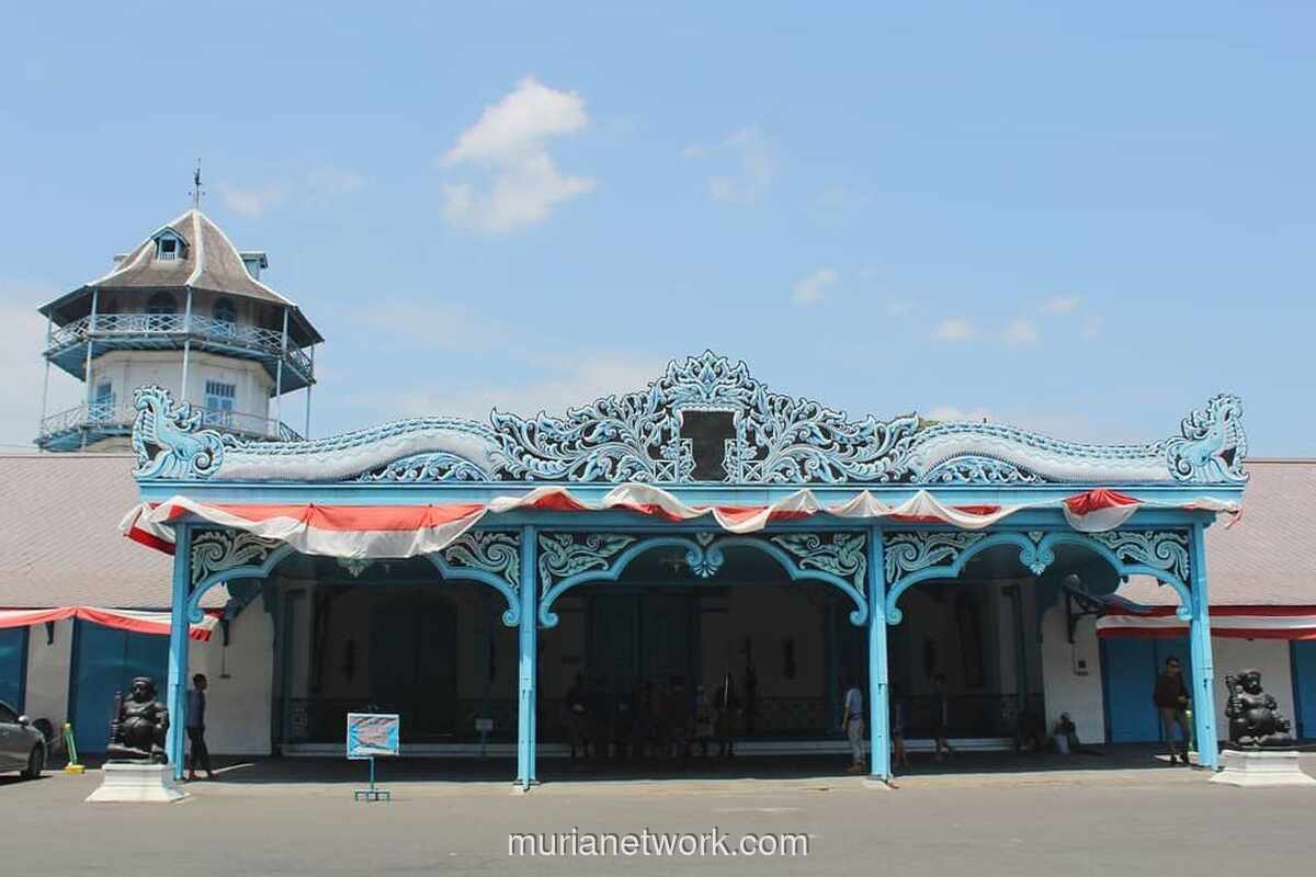 Filosofi Sithihinggil Keraton Solo: Perjalanan Spiritual & Prosesi Penobatan Raja