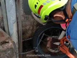 Gembok Motor Karatan Macet? Begini Cara Damkar Bogor Buka dengan Bolt Cutter