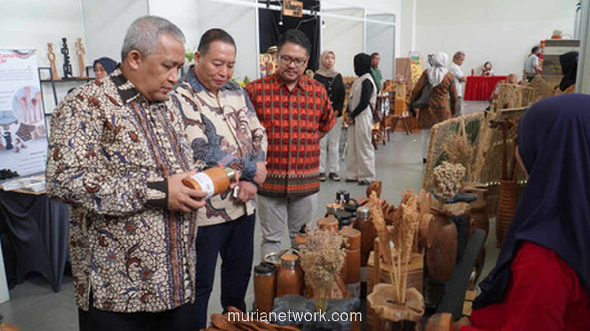 Pameran Mebel UMKM Jawa Timur: Wujudkan Furniture Berkualitas Karya Anak Bangsa