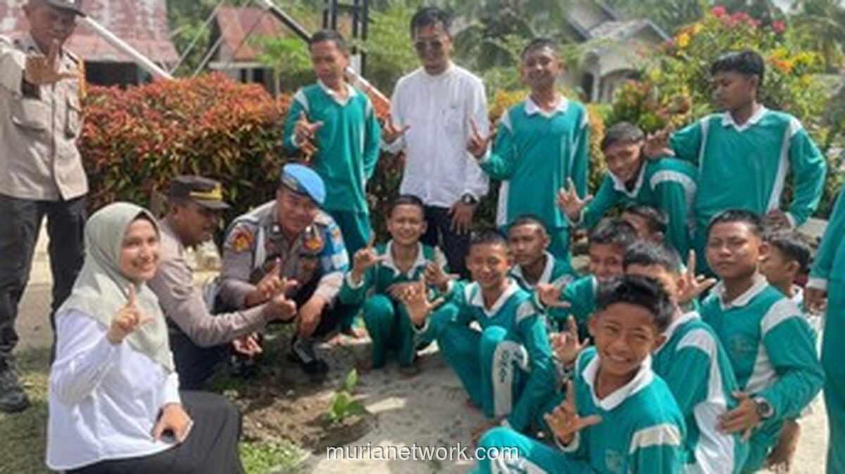 Polda Riau Tanam 21.000 Pohon Sambut Hari Pohon Nasional 2025: Upaya Green Policing