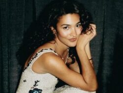 Lirik Lagu So Easy (To Fall in Love) Olivia Dean: Makna, Terjemahan, dan Lirik Lengkap