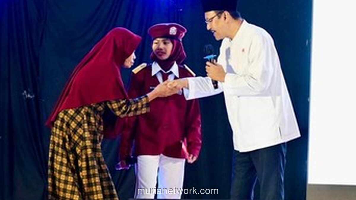 Gus Ipul Terharu di Pasuruan: Sekolah Rakyat Wujudkan Mimpi Anak & Dukungan Penuh Prabowo