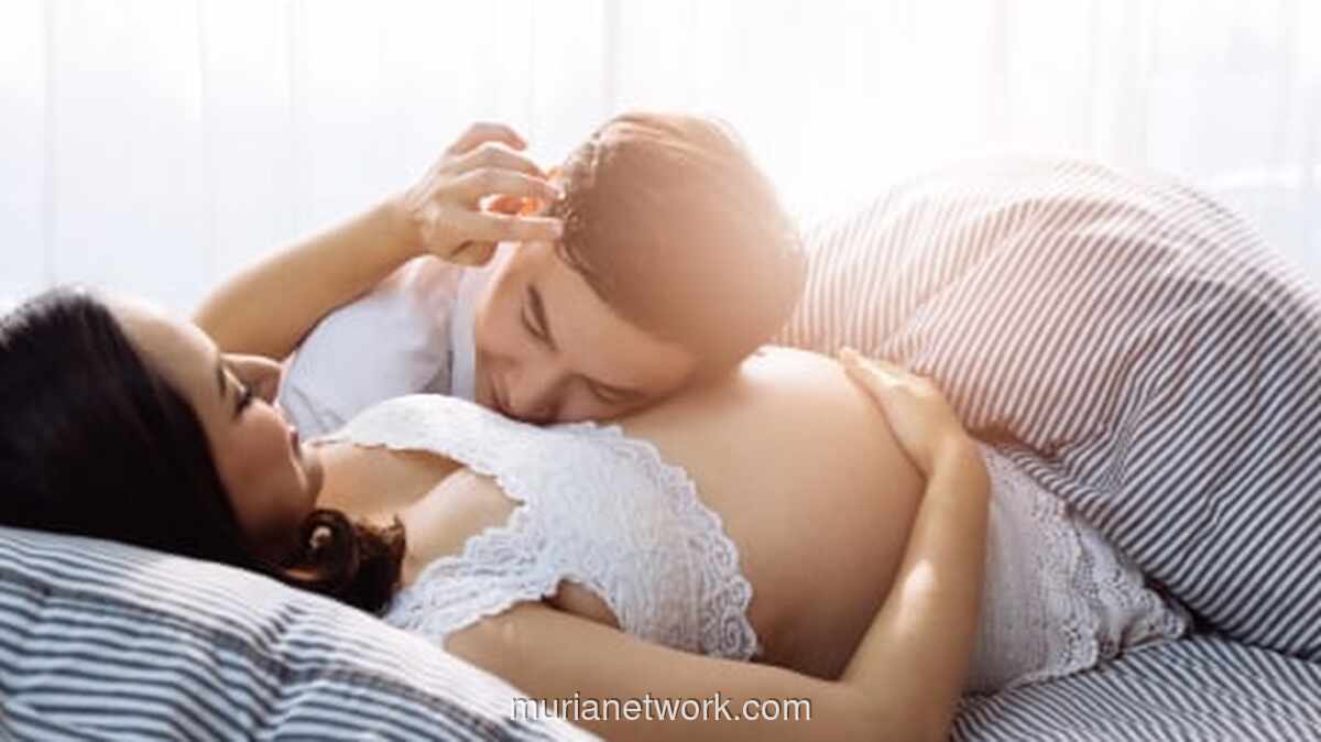 Panduan Lengkap Seks Saat Hamil: Perubahan, Keamanan & Tips Tiap Trimester