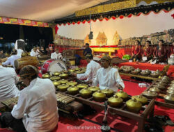 Pagelaran Wayang Kulit Babat Wonomarto di Tugu Supadio Kubu Raya Sukses Digelar