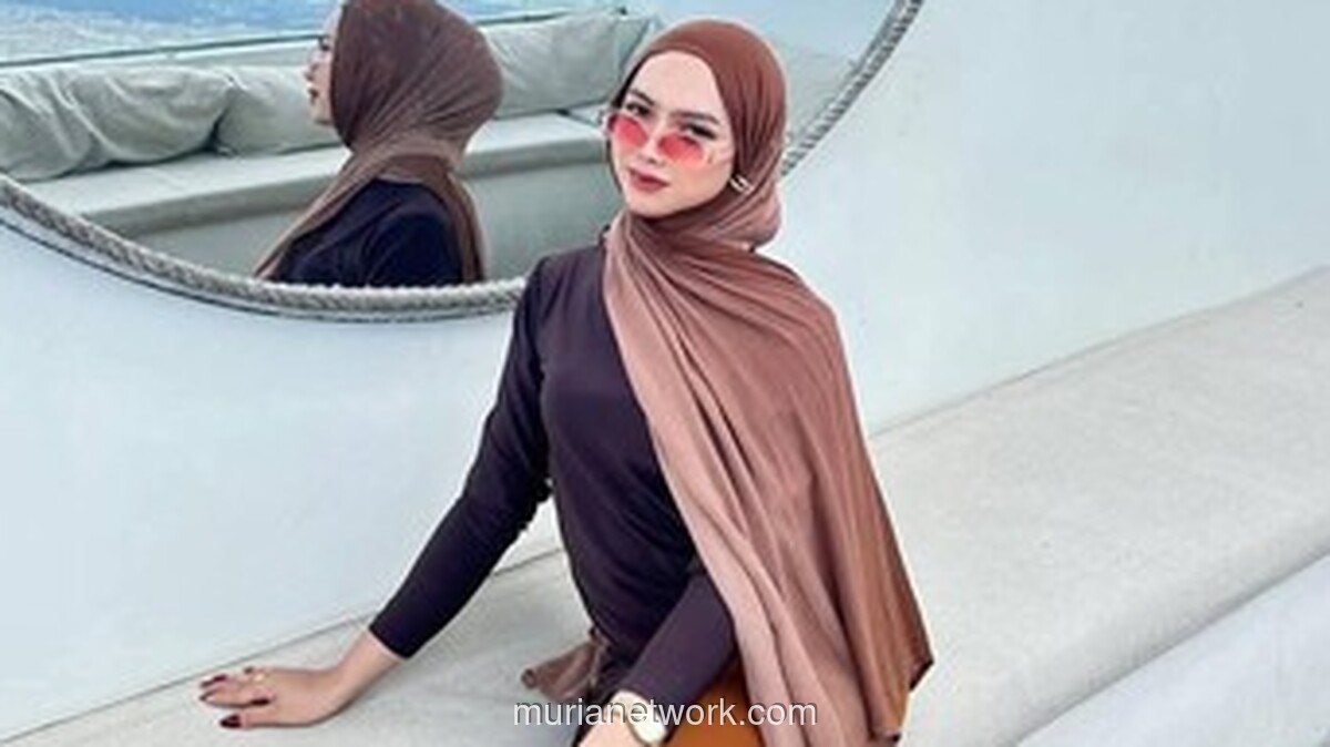 Viral, Deni Sister Hong Lombok Bongkar Alasan Berhijab dan Keputusan untuk Melepasnya