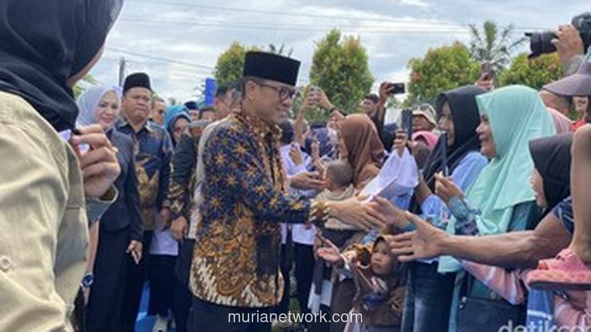 Kisah Menteri Yandri Susanto: Dari Desa Tertinggal Tanpa Listrik ke Istana Negara