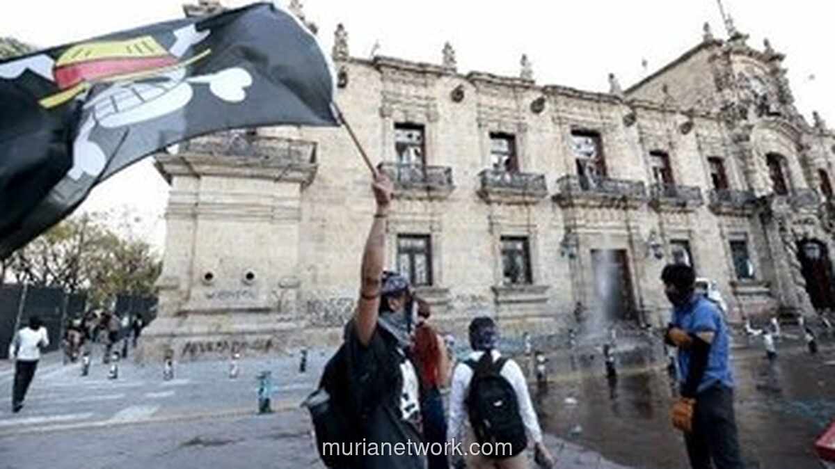 Demo Meksiko Ricuh: Bendera One Piece Jadi Simbol Protes Anti-Kekerasan