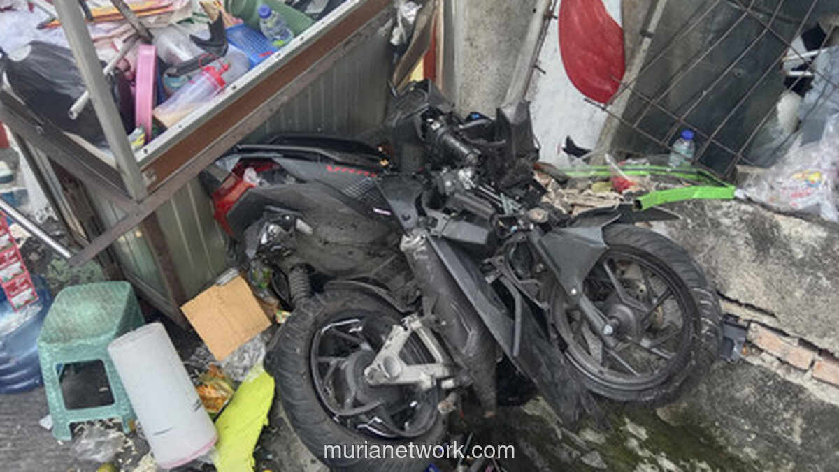 Kecelakaan Mobil Listrik di Tanjung Priok Lukai 5 Orang, Pagar Rumah Rusak