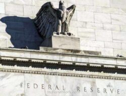 Suku Bunga The Fed Desember 2025: Analisis Hawkish vs Dovish & Dampaknya