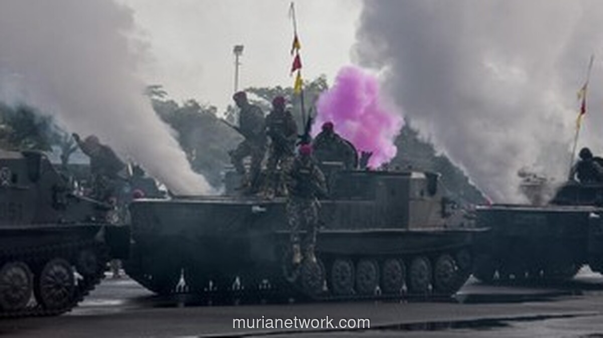 HUT Ke-80 Korps Marinir: Upacara Militer, Demonstrasi Ketangkasan, dan Pesta Rakyat