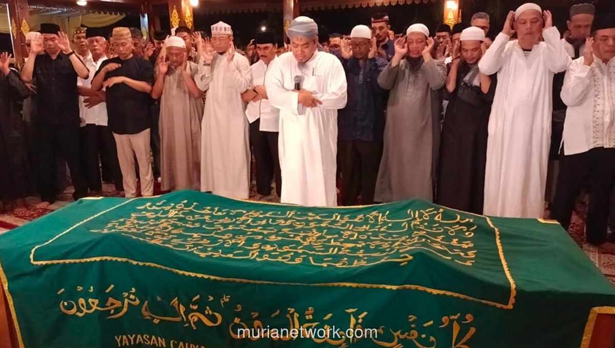 Wiranto Berduka: Prosesi Salat Jenazah Istri, Rugaiya Usman, Digelar di Jakarta Timur