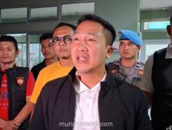 Kapolres Purwakarta Tinjau Korban Penganiayaan Golok oleh ODGJ di RSUD Bayu Asih