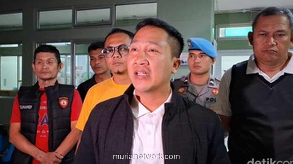 Kapolres Purwakarta Tinjau Korban Penganiayaan Golok oleh ODGJ di RSUD Bayu Asih