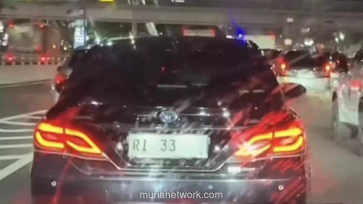 Viral Mobil Dinas RI 33: Sosok Menteri yang Rela Macet & Tanpa Pengawalan