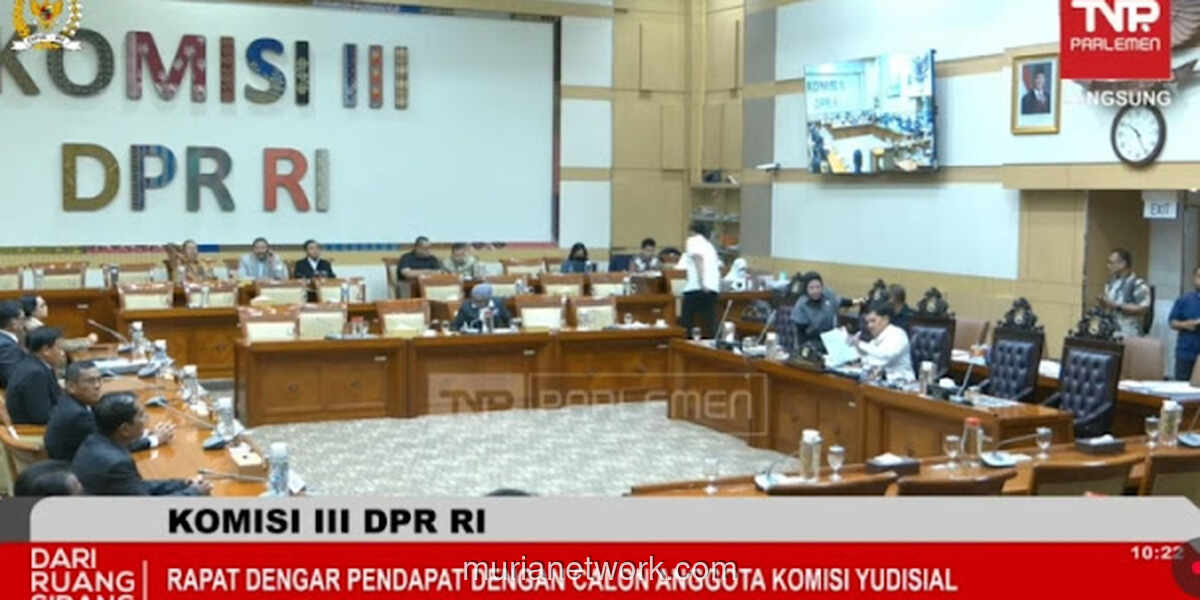 DPR Hanya Tukang Stempel Seleksi KY? Ini Penjelasan Lengkapnya