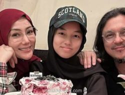 Engku Emran Unggah Foto Bareng Erra Fazira, Kompak Co-parenting demi Anak
