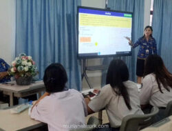 Prabowo Gulirkan Smart Board di Manado, Guru: Ini Lompatan Strategis Pendidikan