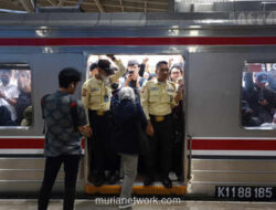 Nasib Buruh Cikarang Tertinggal Kereta Picu Wacana KRL 24 Jam