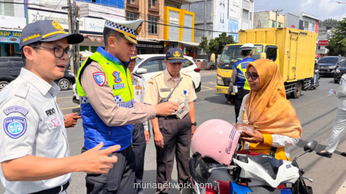 Polri Beri Hadiah untuk Pengendara Tertib dalam Operasi Zebra Krakatau 2025