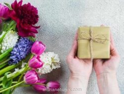 Inspirasi Kado Bermakna untuk Pahlawan Tanpa Tanda Jasa di Hari Guru Nasional