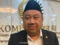 Prabowo Hentikan Tradisi Paksa Siswa Sambut Kunjungan Kerja